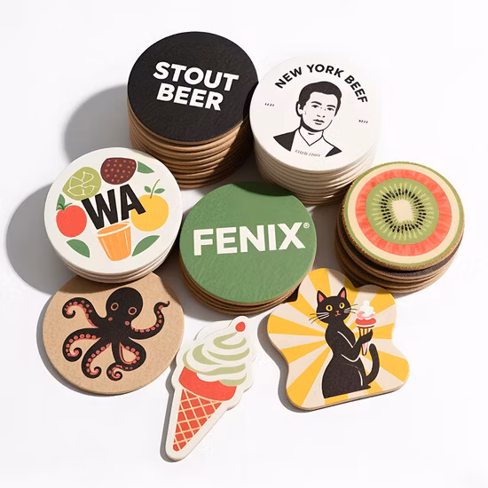 Fabricante fornece porta-copos de cortiça de madeira impressos redondos quadrados personalizados para bebidas de cerveja